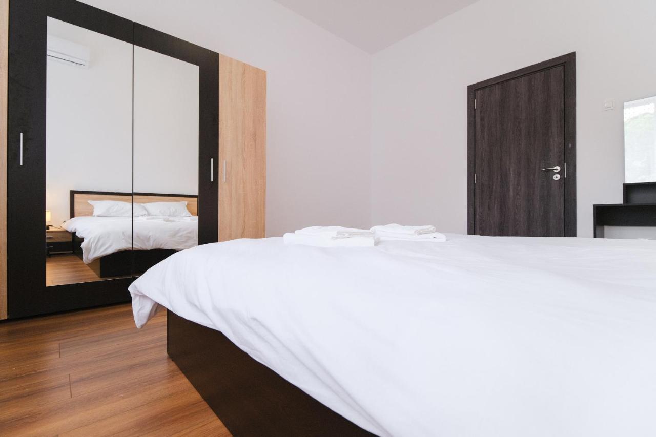 Apartment In The City Center Plovdiv Bagian luar foto