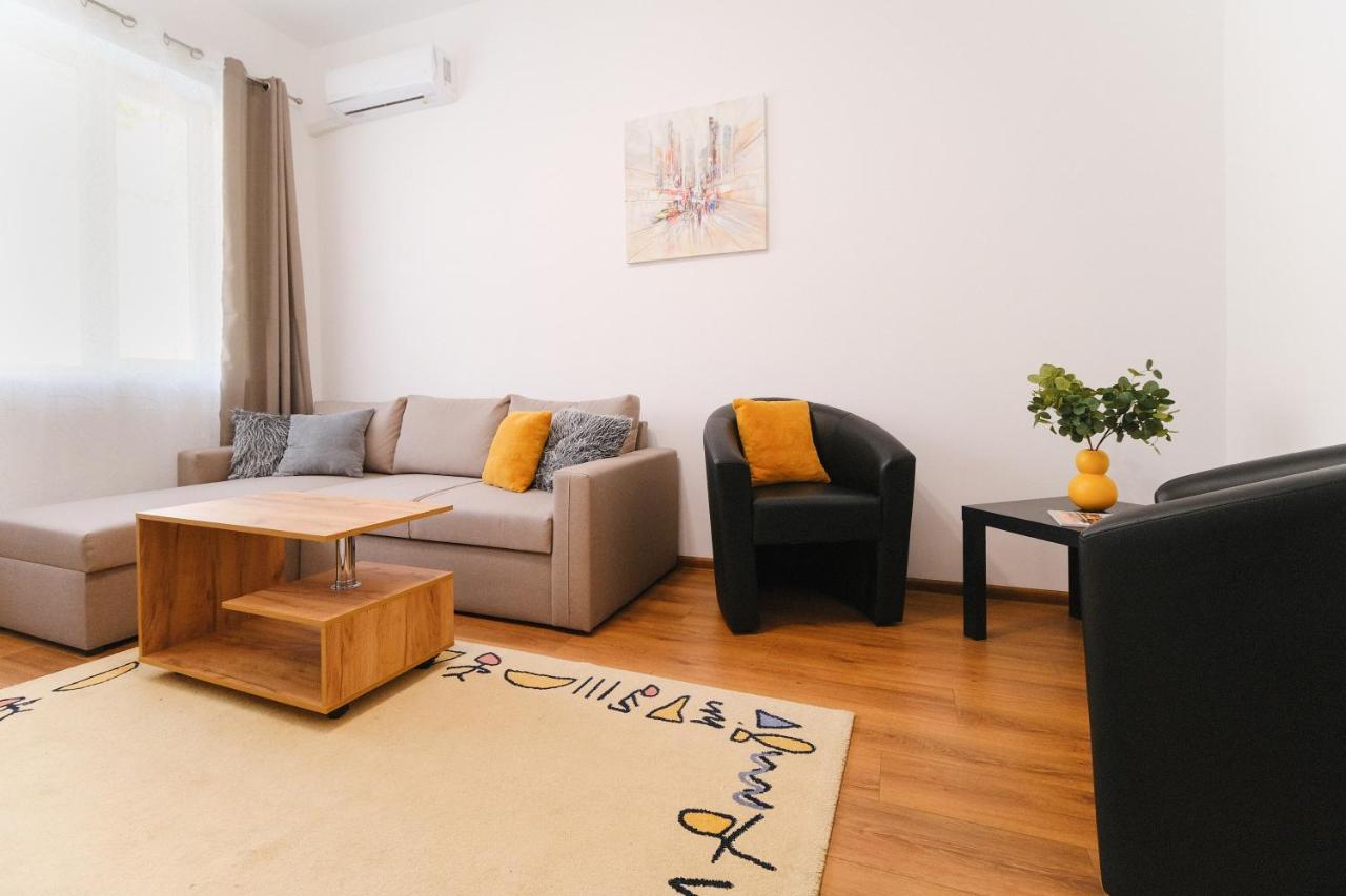 Apartment In The City Center Plovdiv Bagian luar foto